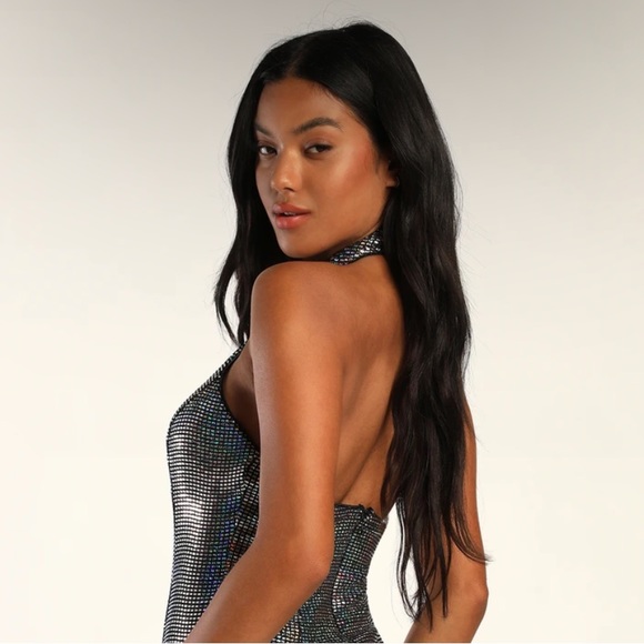 NWOT Lulus Striking Glow Iridescent Silver Sequin Halter Bodycon Dress, SzM - Picture 3 of 5